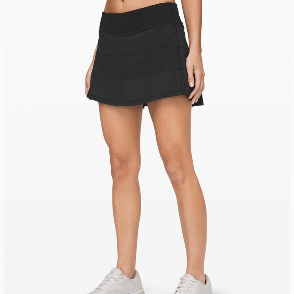 Lululemon skirt (tall)